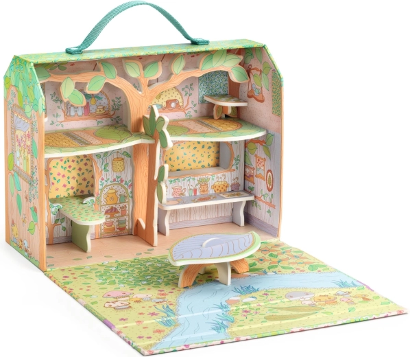 Kufřík, který se mění v stromový domeček