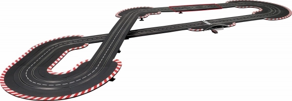 Digitální závodění až pro 4 jezdce