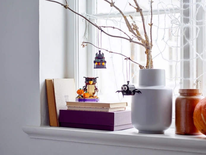 Kompaktní dekorace na poličku i parapet