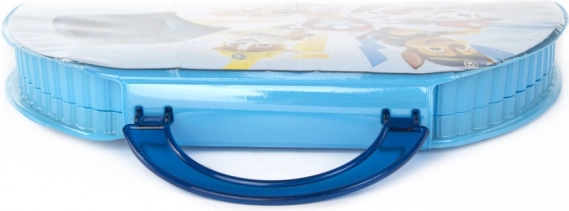 Lehký kufřík s rukojetí na cesty