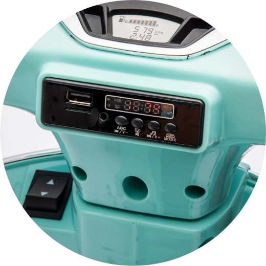 Hudební panel a úložný box