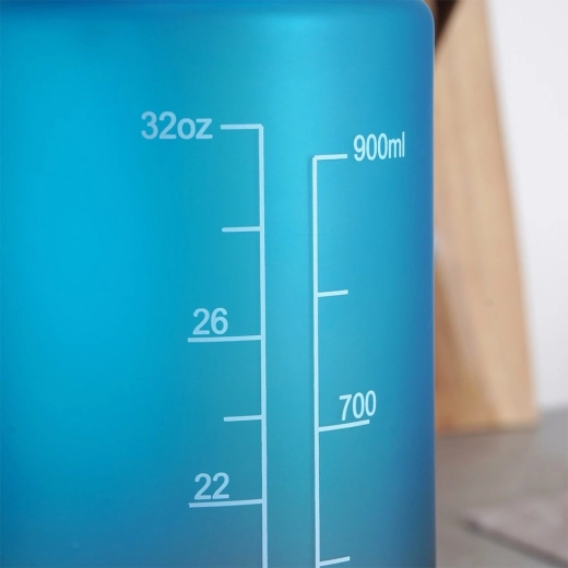 Přesná měrka v ml i fl oz