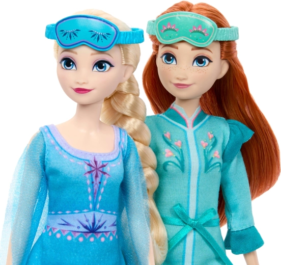 Panenky Anna a Elsa v nočních outfitech