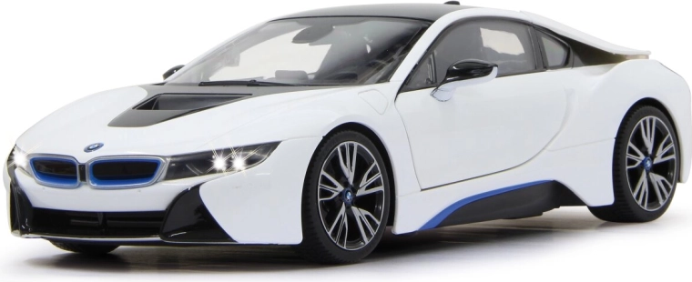 LED světla a věrné licencované detaily