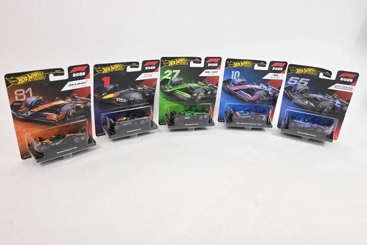 Hot Wheels Premium formule 1 sběratelský model 1:64