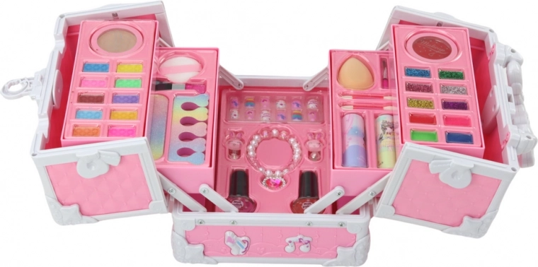 Kompletní sada pro líčení i manikúru