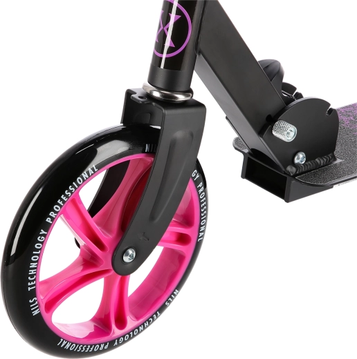 Rychlá a plynulá jízda na 200mm kolech s ABEC 7