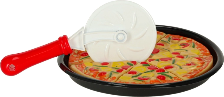 Pizza s kráječem a pánví pro realistické servírování