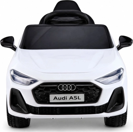Realistický design Audi A5L