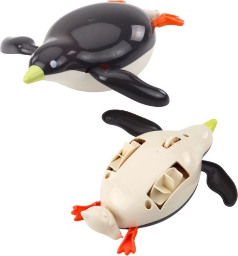 Plave a „šlape“ vodu díky mechanismu