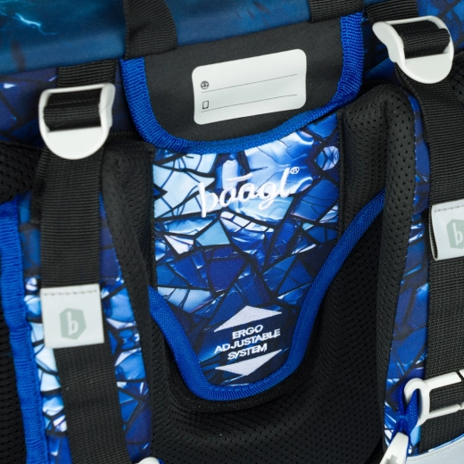 Ergonomický zádový systém, který roste s dítětem