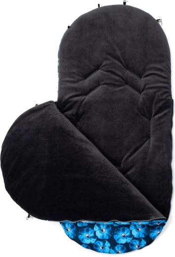 Praktický zip po celém obvodu