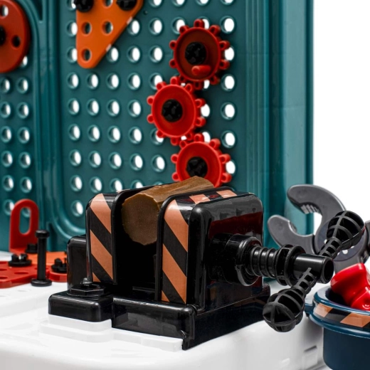 Interaktivní pegboard s převody