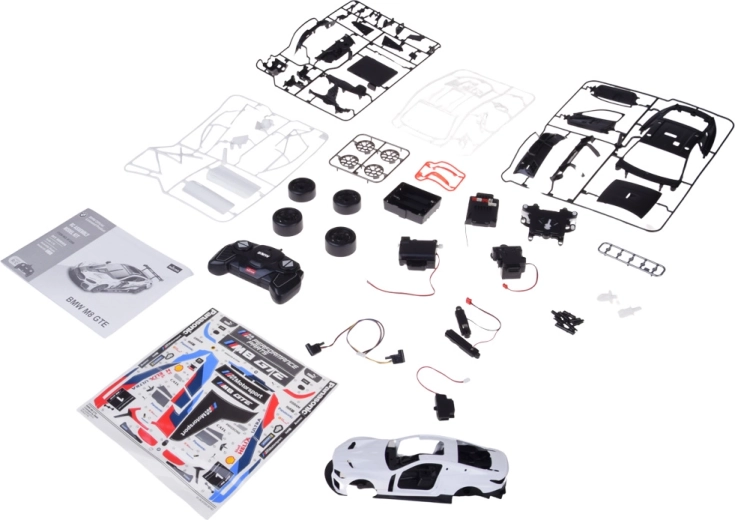 Postav, polep a jeď: 74 precizních dílů