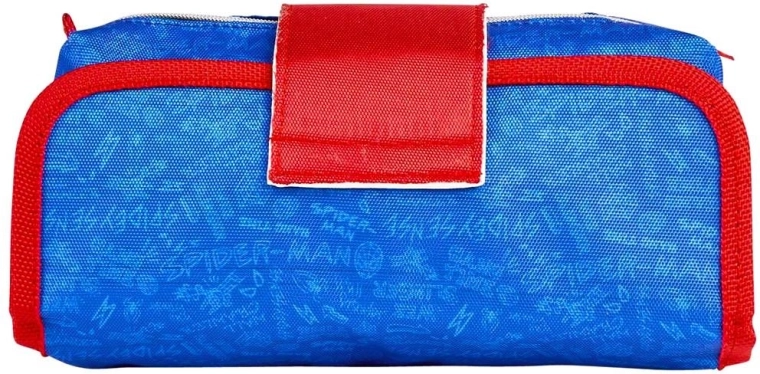 Odolný polyester a praktická velikost