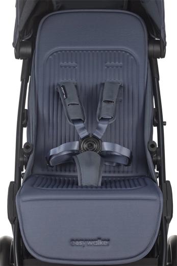Ergonomické, extra prostorné sedadlo