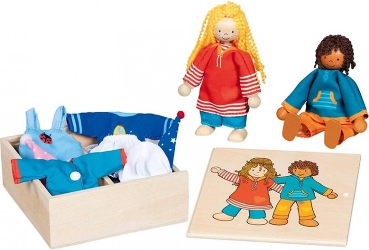 Goki panenky Fynja a Fabio s oblečky v dřevěné krabičce