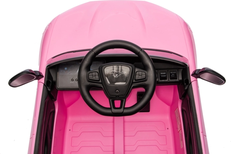 Komfortní kokpit s volantem