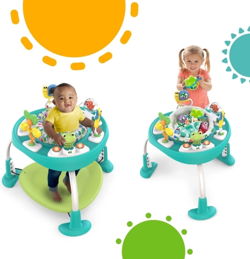 7 interaktivních hraček a hudební žabka se světly