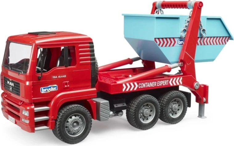 Sklopná kabina s pohledem na motor