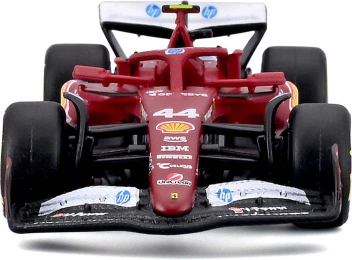 Lewis Hamilton #44 a věrné závodní detaily