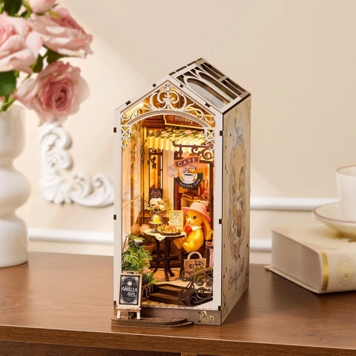 Stabilní zarážka na knihy i designový book nook