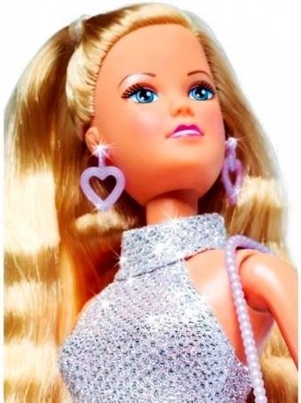 Třpytivý večerní outfit