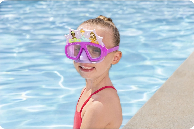 Široké zorné pole a čirý výhled pod vodou