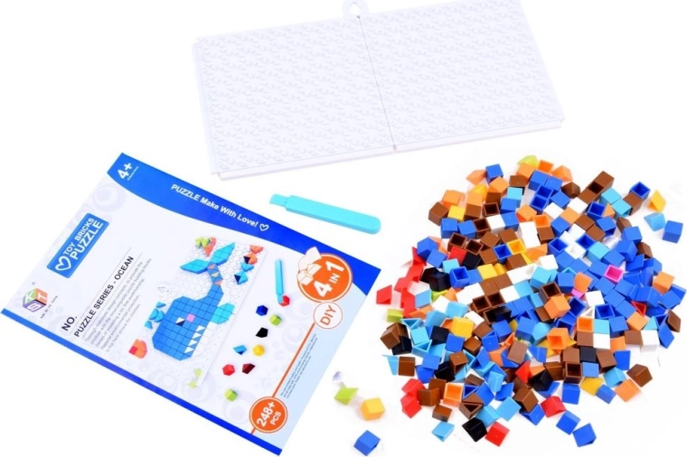 Snadné skládání a pevné uchycení dílků