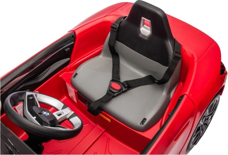 Bezpečné sedadlo s pásem