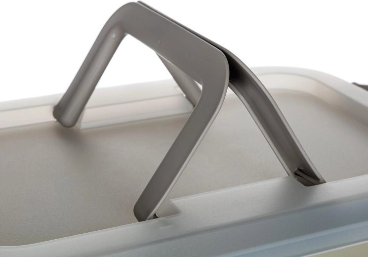 Pohodlné přenášení díky skládacímu madlu