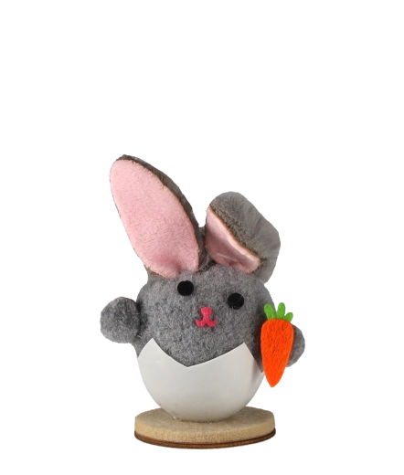 Roztomilý králíček ve skořápce