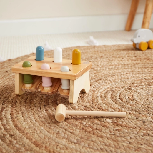 Zábavný mechanismus protisměrného pohybu