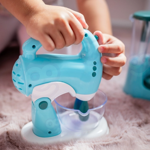 Realistický mixér s miskou pro malé pekaře