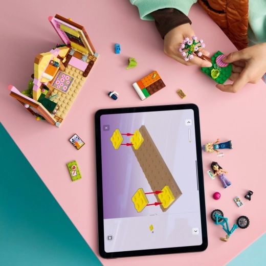 Digitální návod v aplikaci LEGO Builder