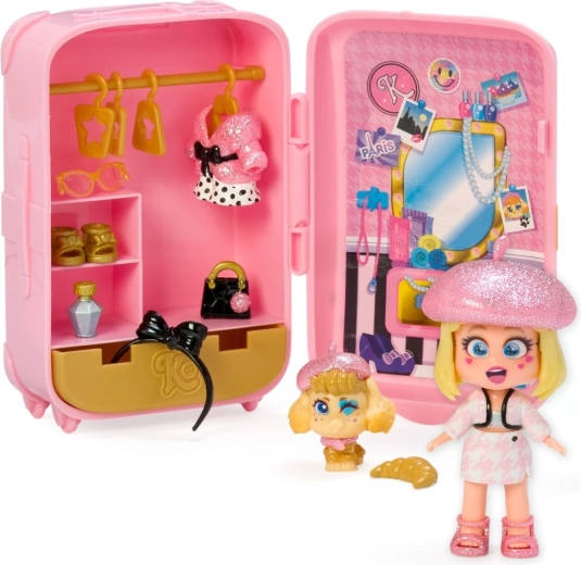 Kufřík-šatník pro hru kdekoli