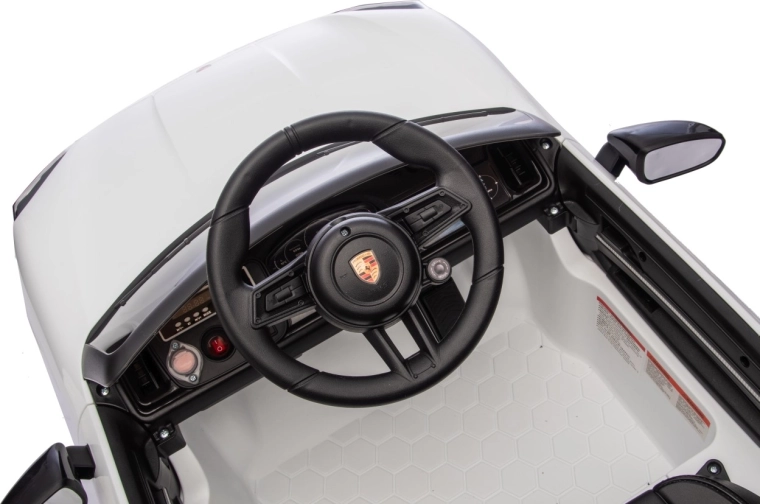 Realistický interiér s multimédii