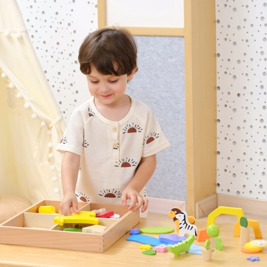 Praktická dřevěná krabička s přihrádkami