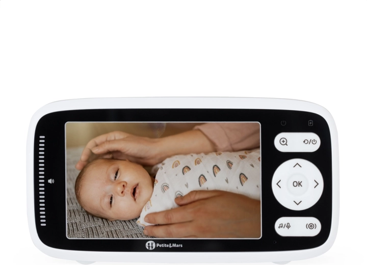 Jasný 4" HD obraz ve dne i v noci