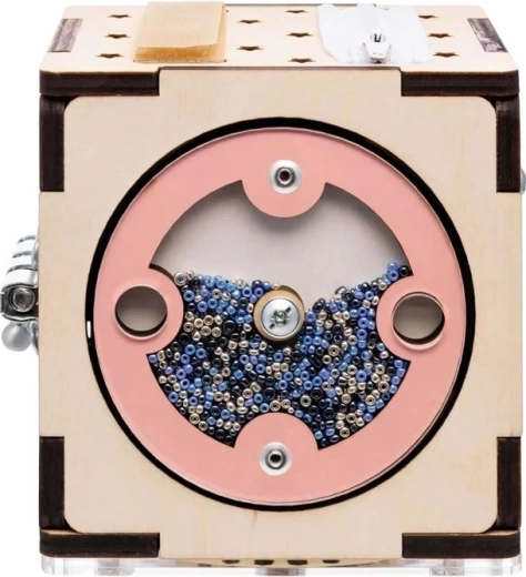 Senzorické okénko s korálky