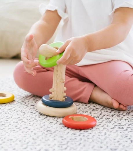 Ekologická a bezpečná hračka z udržitelných materiálů