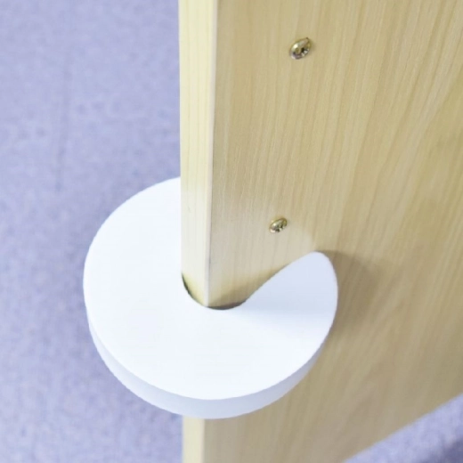 Diskrétní a univerzální