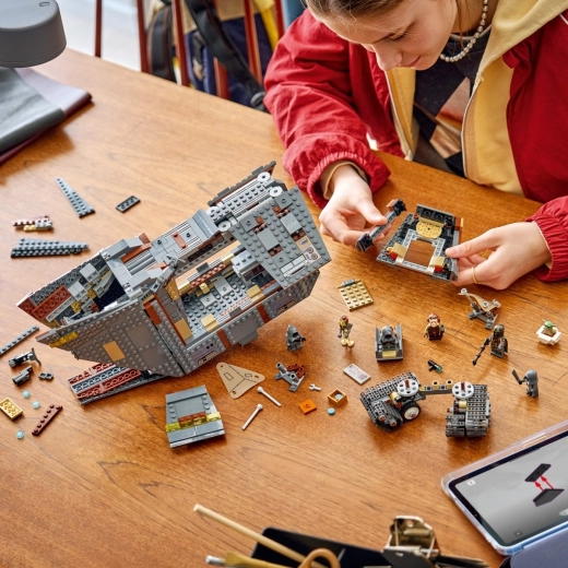 Přehledné stavění s aplikací LEGO Builder