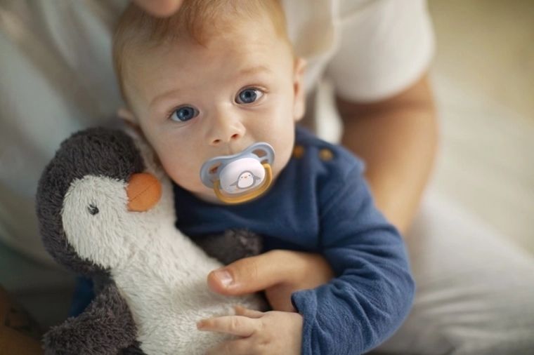 Sterilizační a cestovní krabička v balení