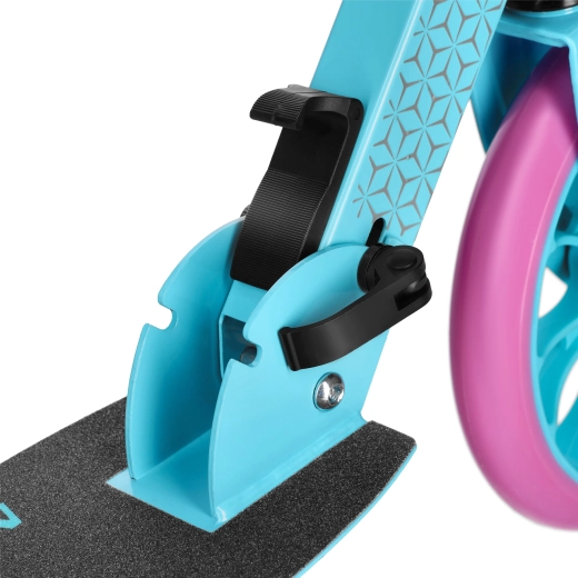 Skládací konstrukce a nízká hmotnost