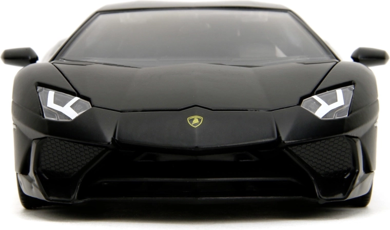 Kovová karoserie a precizní detaily