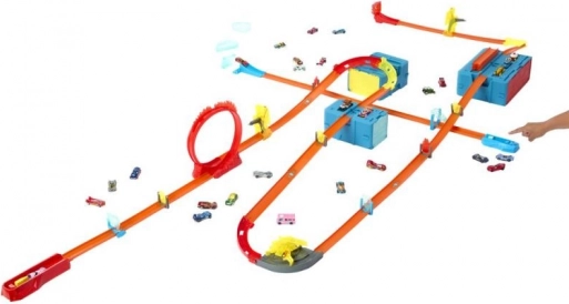 Rychlost, smyčky a epické kolize