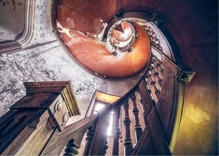 Ztracená místa: točité schodiště – puzzle 1000 dílků RAVENSBURGER