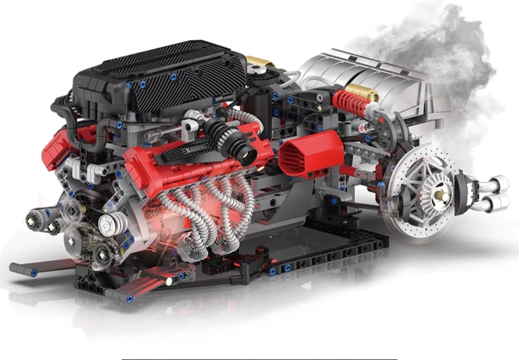 Realistický V12 motor s funkčními mechanismy