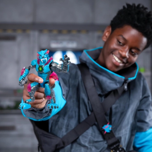 Více než 20 kloubů pro dynamické pózy